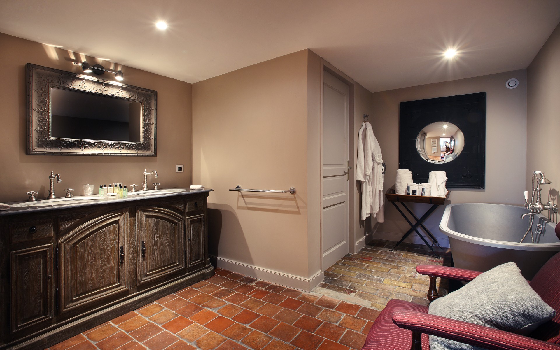 325/Chambres_par_numero_SP/Chambre_14/domaine_saints_peres_savoie_chambery_chambres_8.jpg